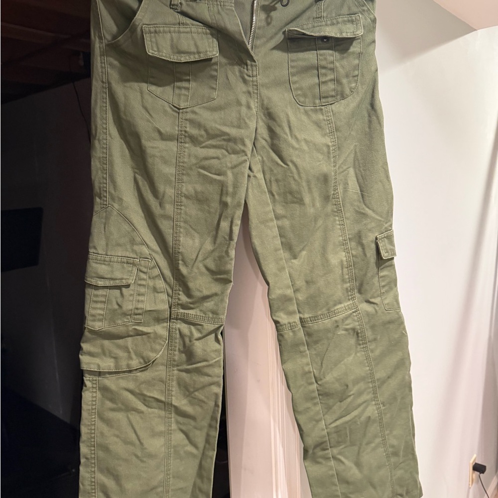 Brandy Melville Olive Green Straight-Leg Cargo Pants